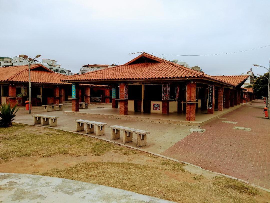 Quitinete , 300 Metros Da Do *